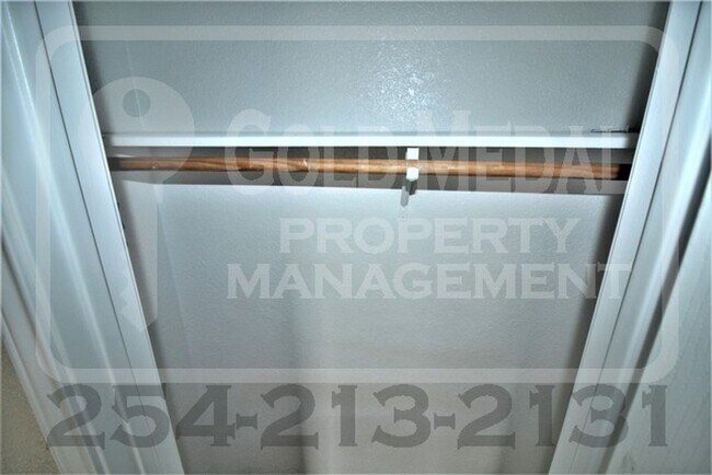 Building Photo - 4008 Pilgram Dr