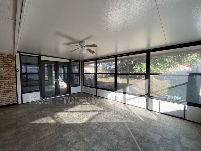 Building Photo - 4513 Woodlyn Dr