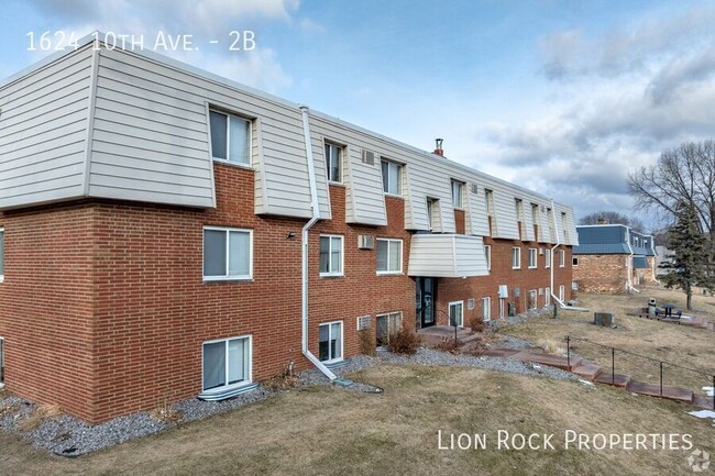 Building Photo - 1624 10th Ave