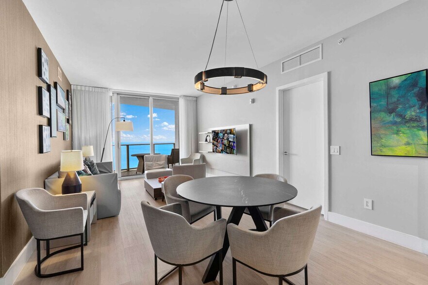Building Photo - 4111 S Ocean Dr