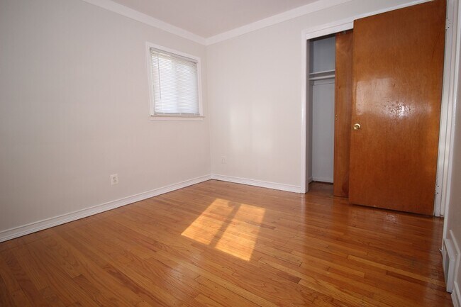 Building Photo - 24909 Grove Ave