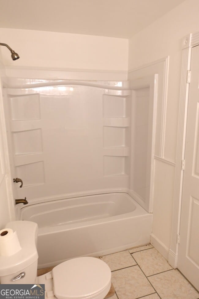 Building Photo - 1333 Holliday Dr