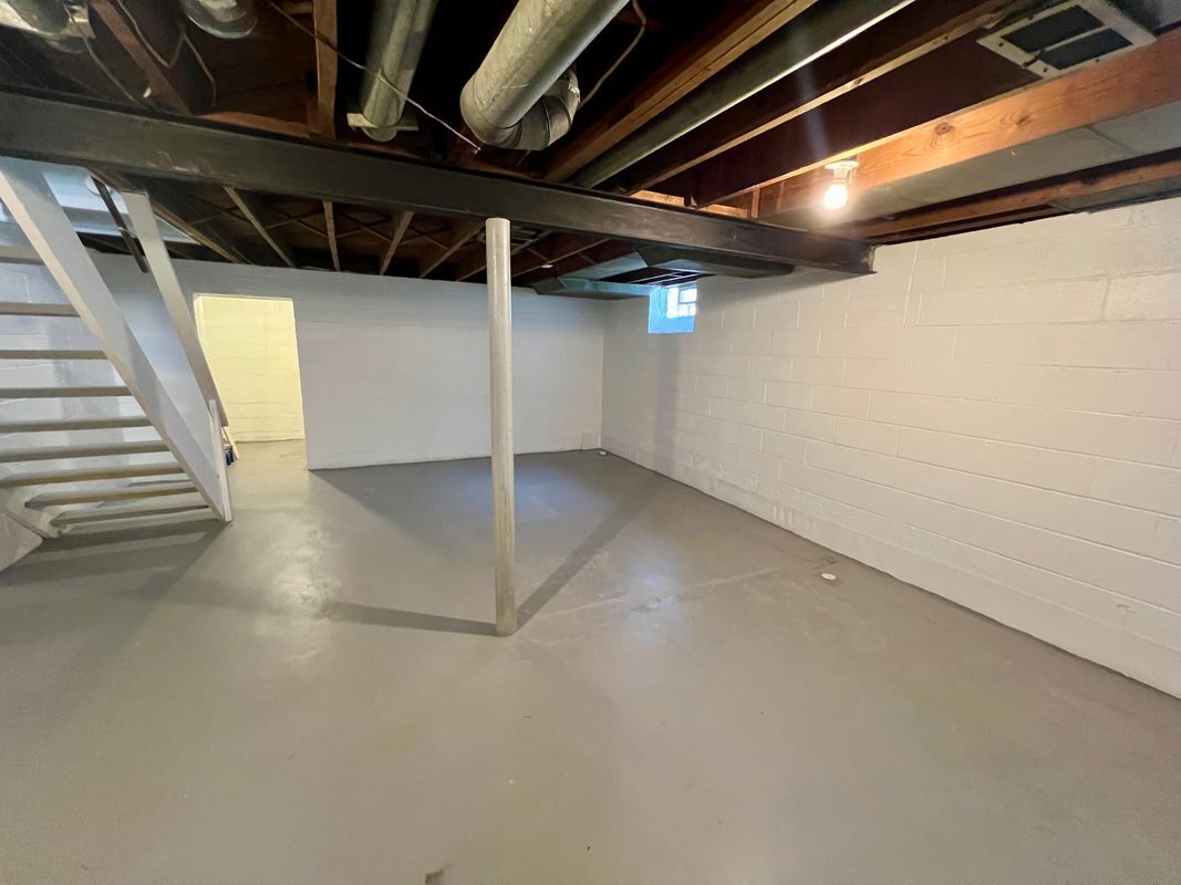 Building Photo - 20351 E Eight Mile Rd