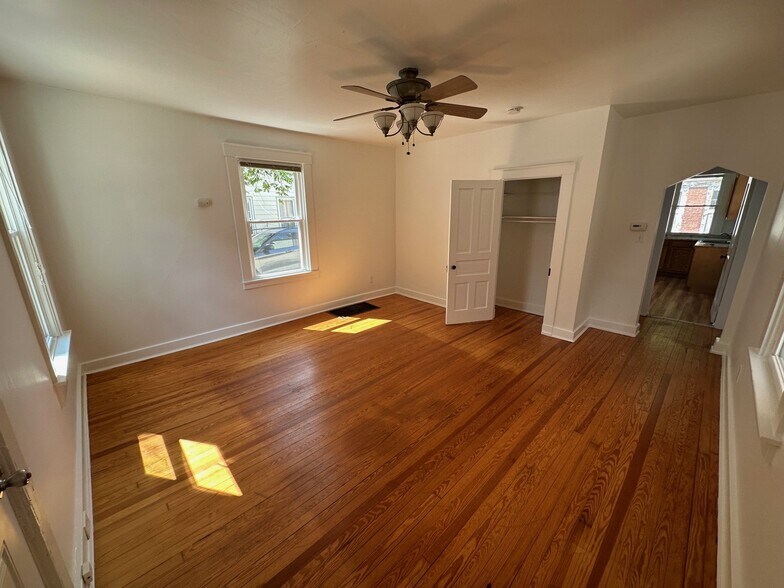 1st Floor Bedroom 3a - 318 Emming St