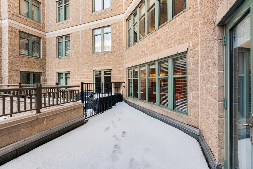 Building Photo - 1150 K St NW