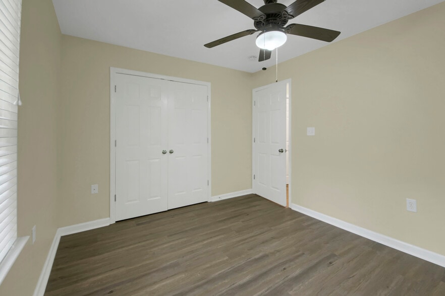 Building Photo - 2524 Laurel Cir NW