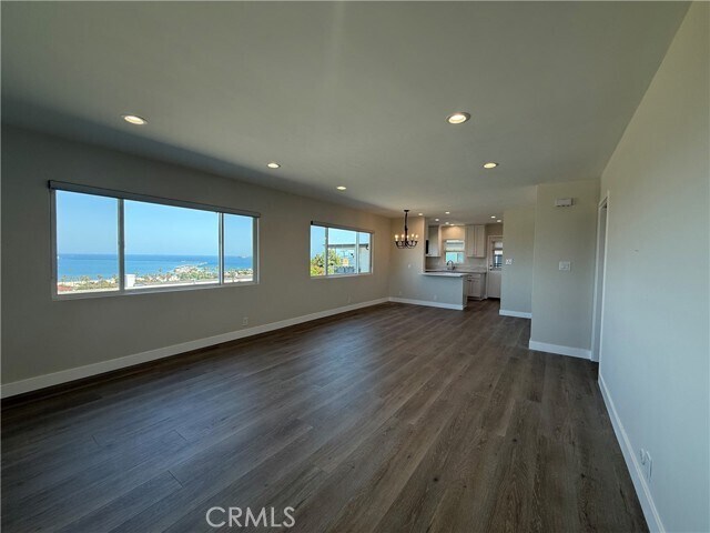 Building Photo - 665 W 34th St