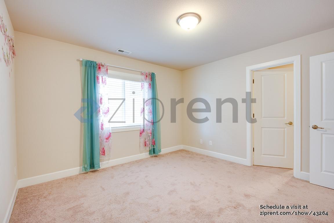 Building Photo - 22722 36th Dr SE