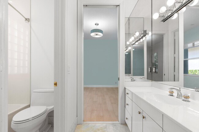 Building Photo - 19230 Fox Landing Dr