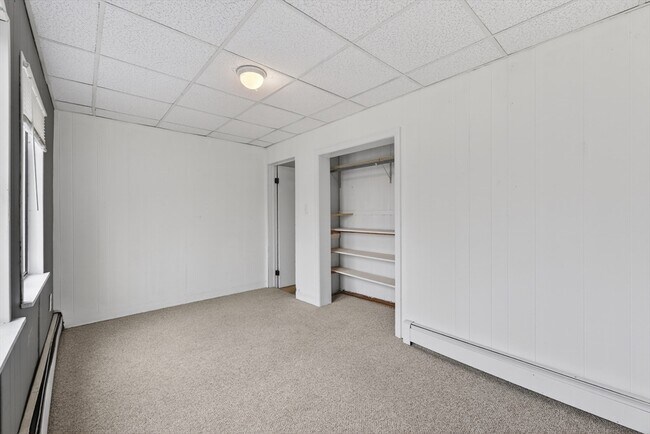 Building Photo - 42 Almont St