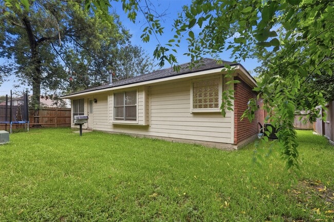 Building Photo - 19319 Arbor Pines Ln