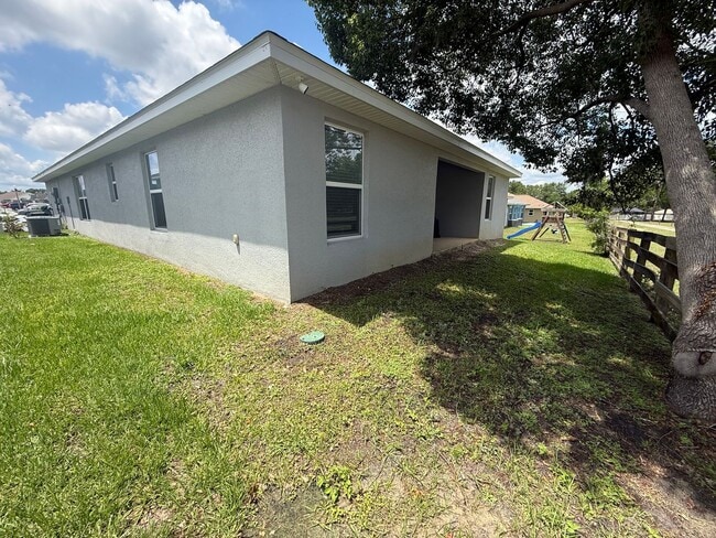 Building Photo - NOT AVAILABLE UNTIL MID JULY St. James Park - North Ocala / 4/2/2 1820 sqft