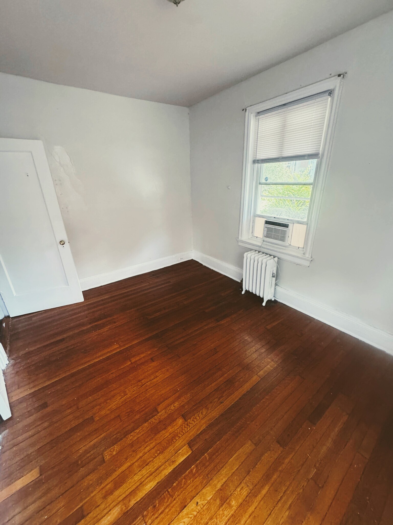 Bedroom 2 - 1424 Grove Ave