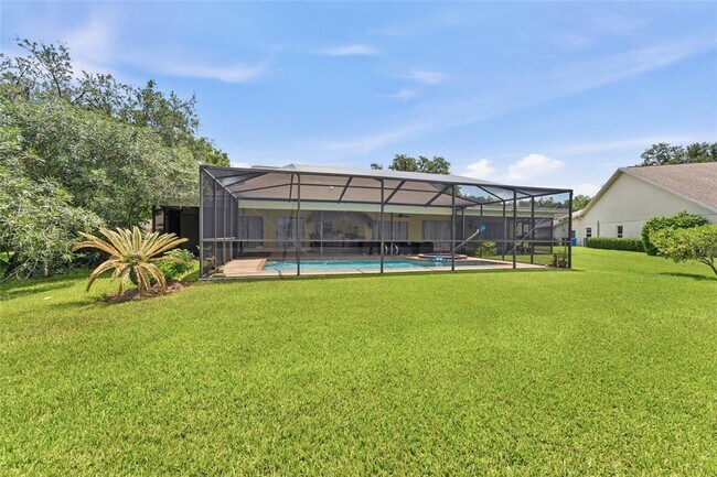 Building Photo - 6513 Thoroughbred Loop