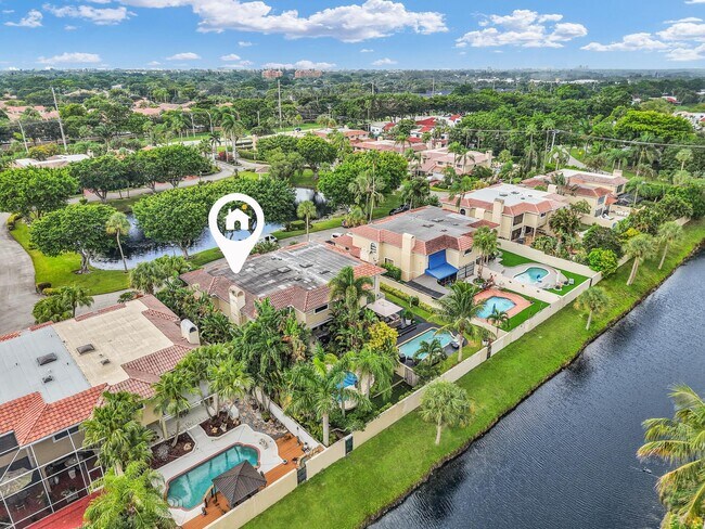 Building Photo - 753 Villa Portofino Cir