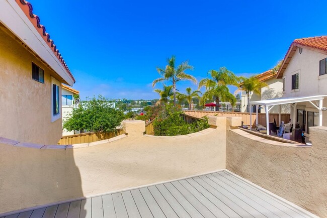 Building Photo - Charming Two Story 3 BR Home Available Mid June!