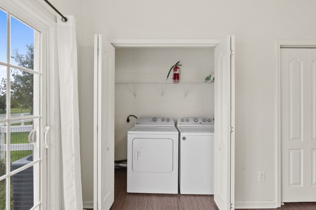 Building Photo - 338 Camerton Ln