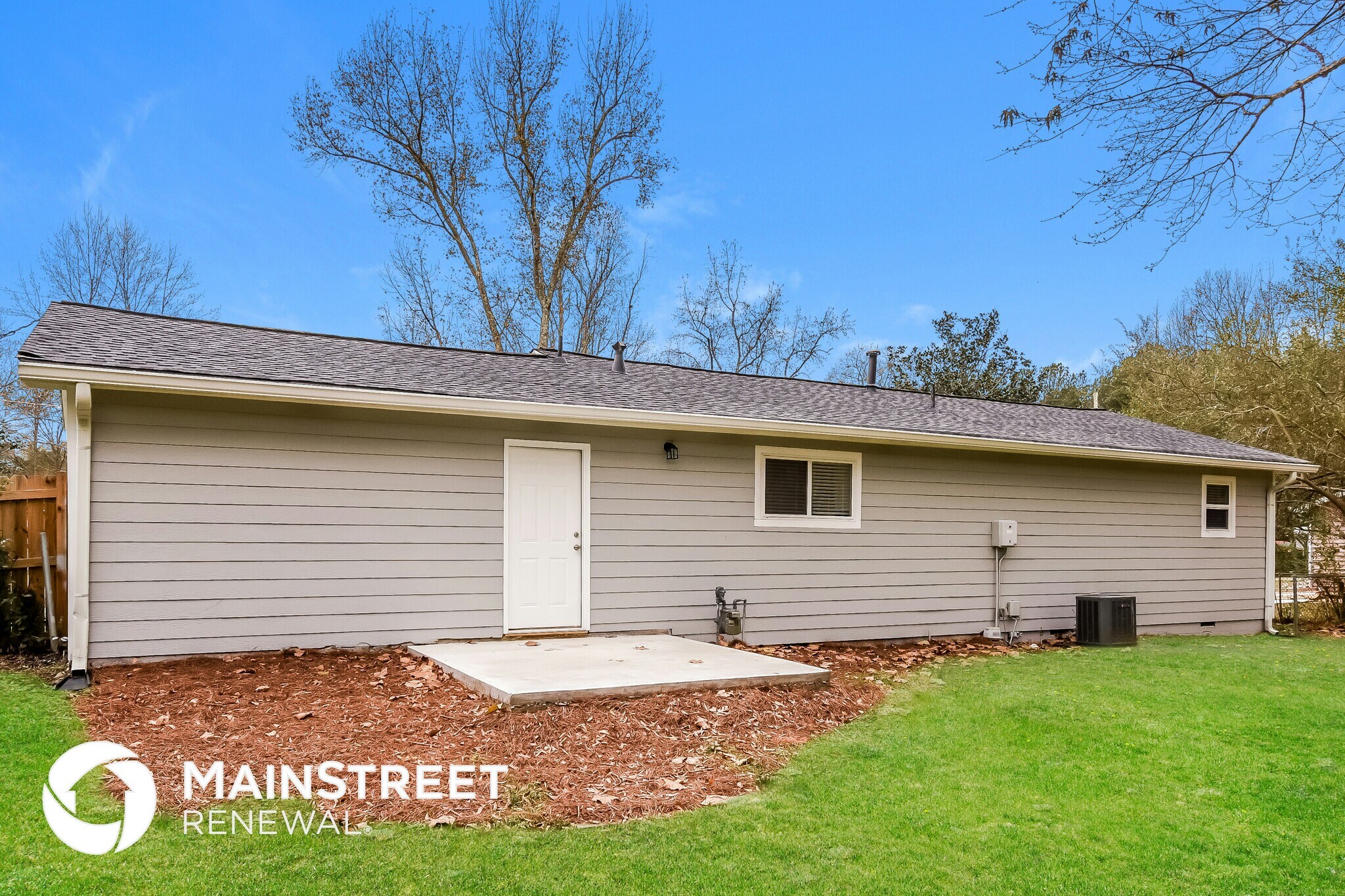 Building Photo - 3715 Meadowview Dr