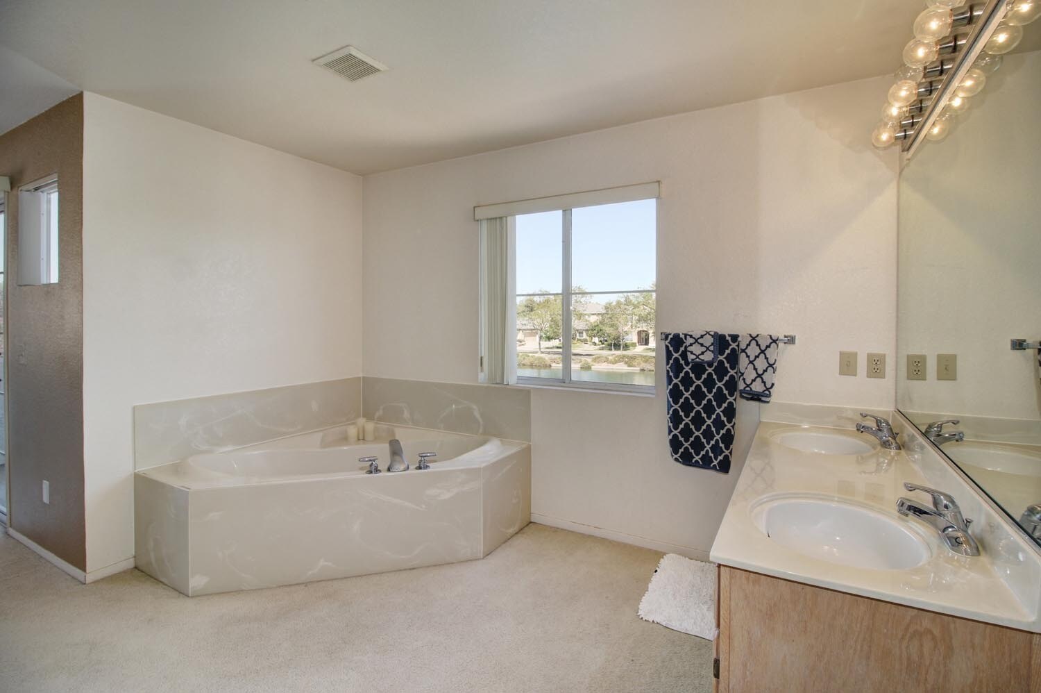 Building Photo - 9171 E Laguna Way