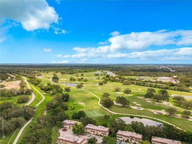 Building Photo - 3 Bedroom, 2.5 Bath home with upgraded kitchen, close to beaches, restaurants, and downtown!!