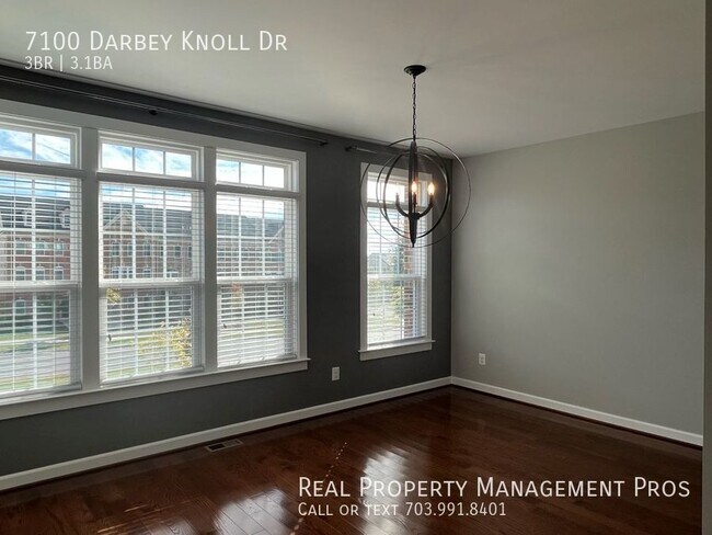 Building Photo - 7100 Darbey Knoll Dr