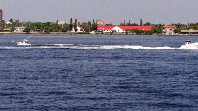 Building Photo - 1025 Sugar Sands Blvd