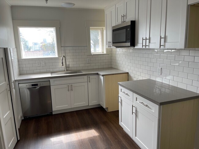 Kitchen - 2456 Broadway