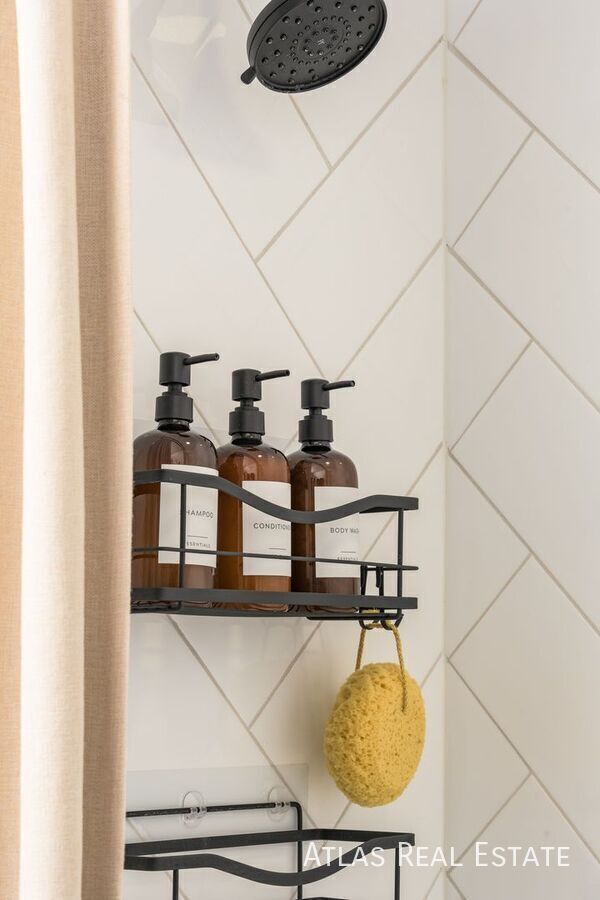 Building Photo - 5210 Quay St