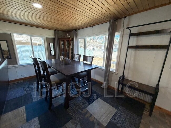 Building Photo - 201 Plateau Ave