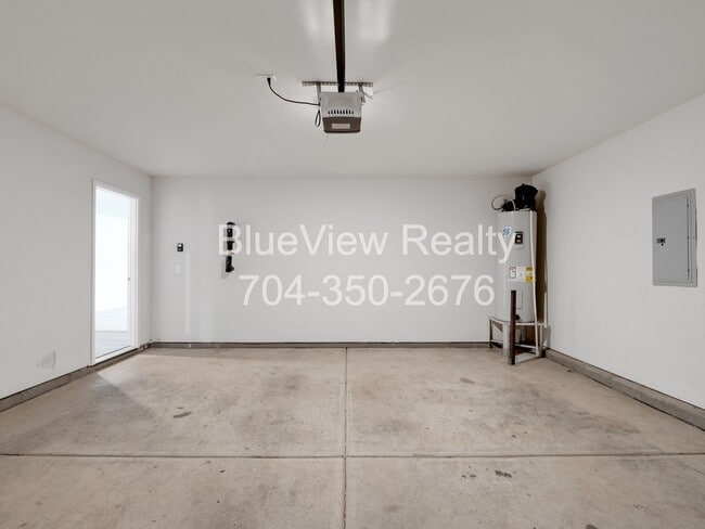 Building Photo - 9346 Creedmore Hills Dr