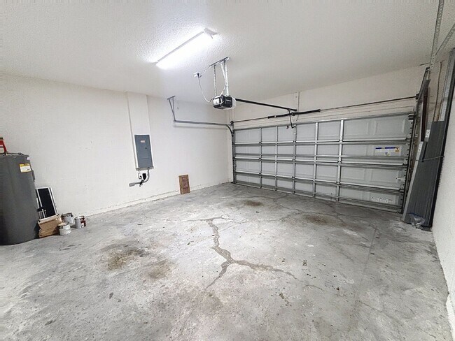 Building Photo - 12657 Promenade Estates Blvd