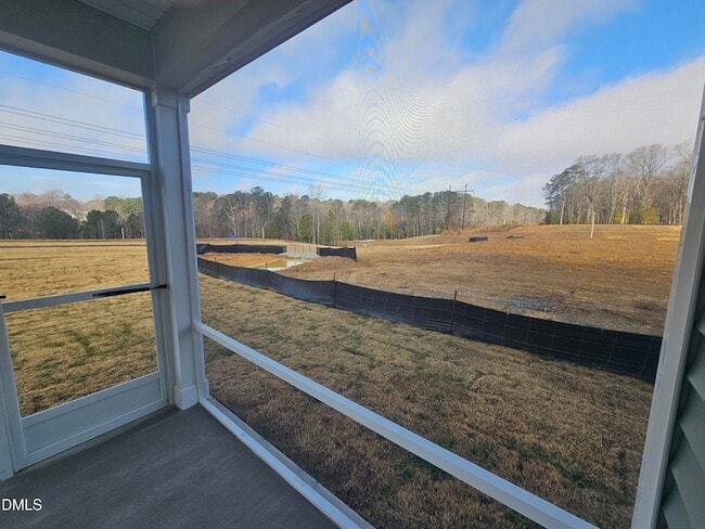 Building Photo - 945 Glowing Star Ln