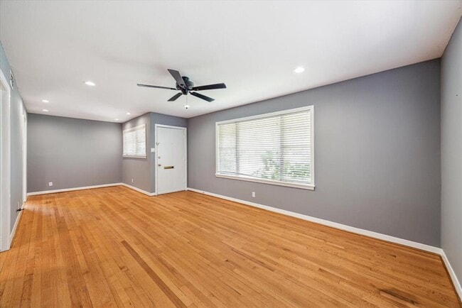 Building Photo - 5409 Libbey Dr