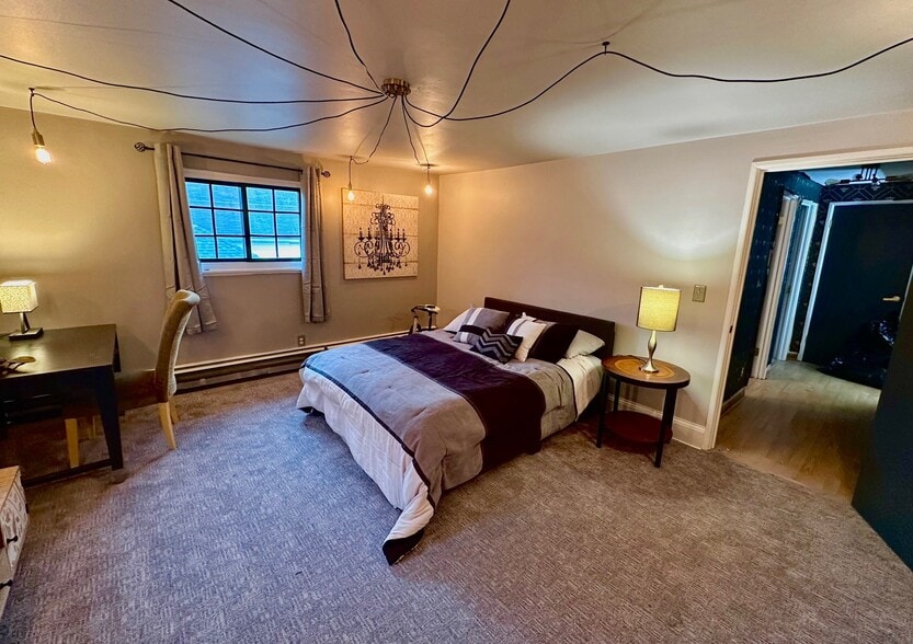 Building Photo - 636 N 54th St