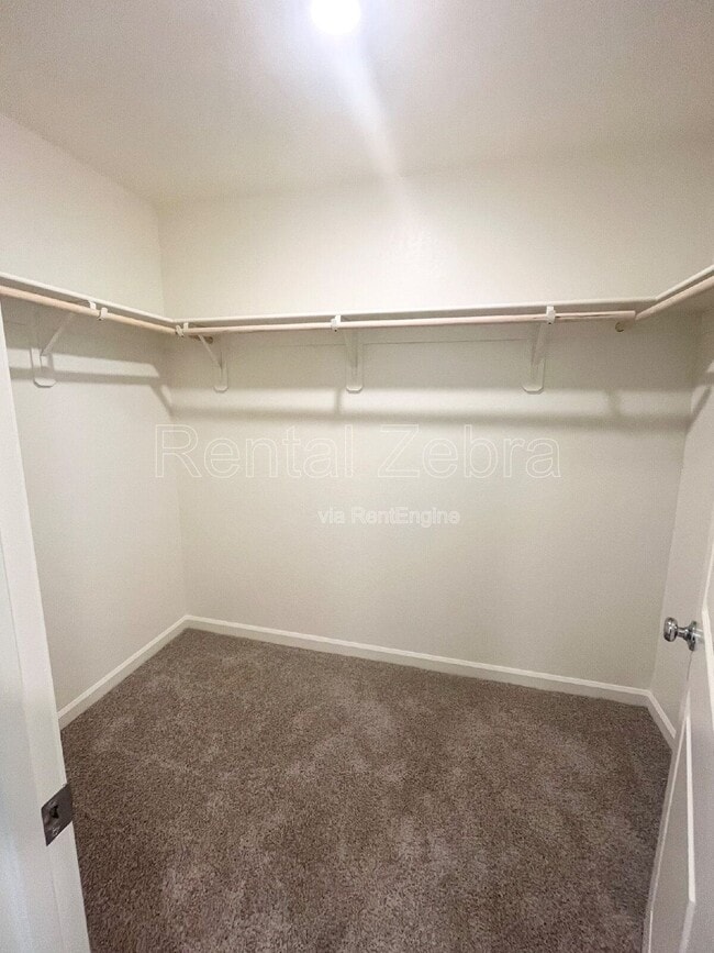 Building Photo - 333 Halisan Ct