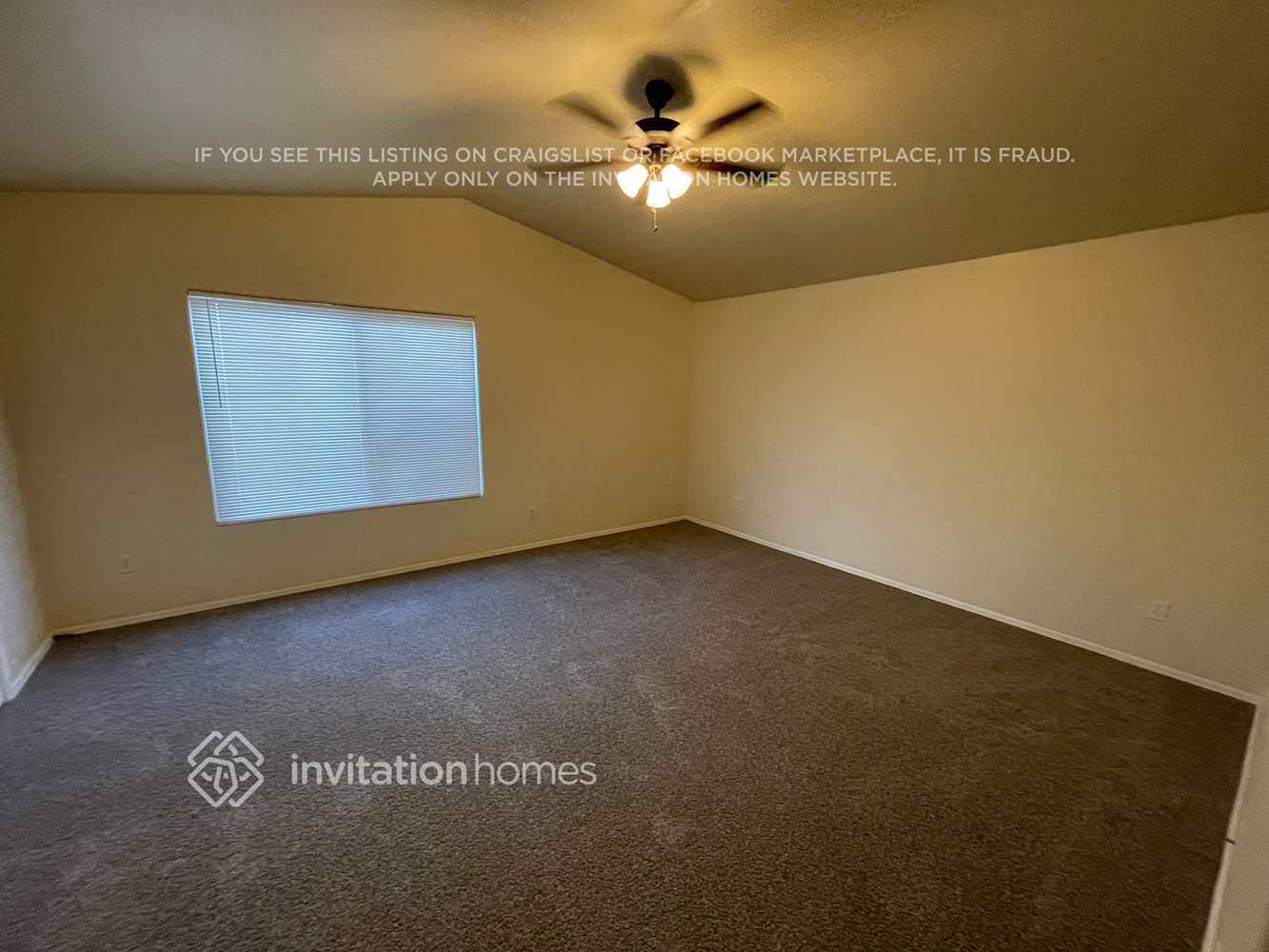 Building Photo - 14530 N 87th Ave