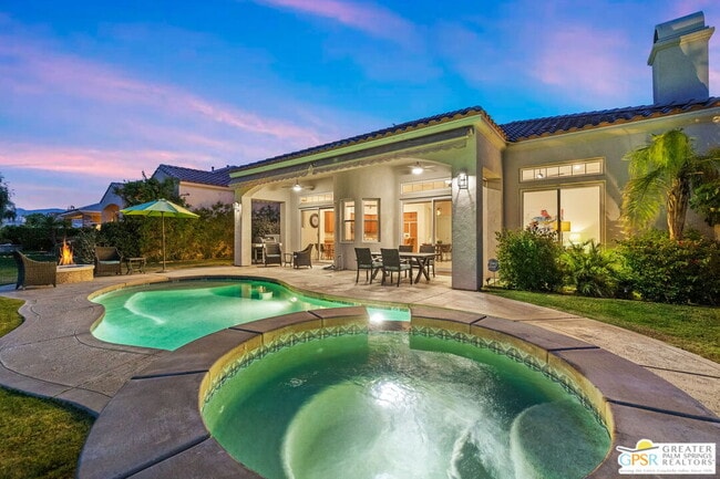 Building Photo - 88 Vía Las Flores