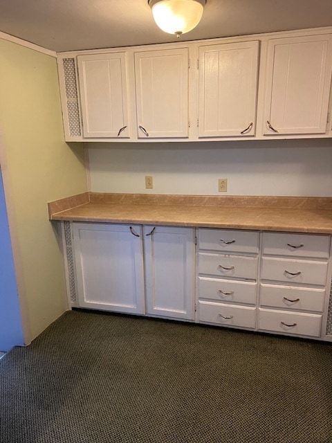 Building Photo - 5508 Lake Helena Dr