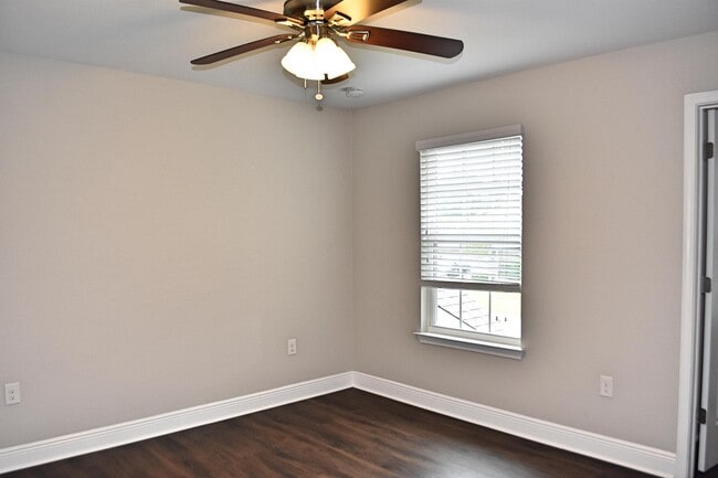 Building Photo - 192 Windchime Way