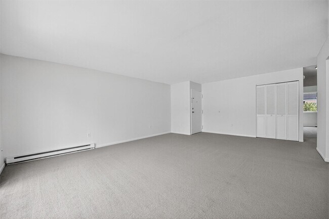 Building Photo - 16 Scarborough Ln