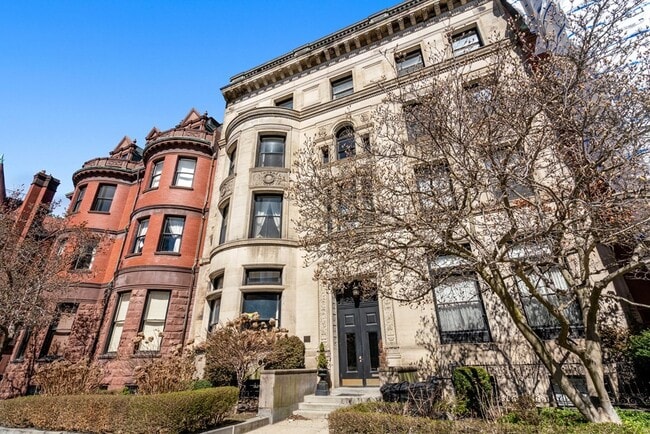 Building Photo - 273 Commonwealth Ave