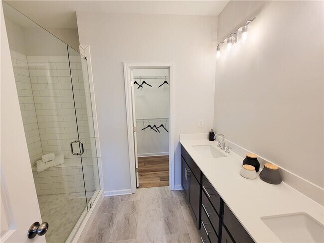 Building Photo - 140 Harlow Cir