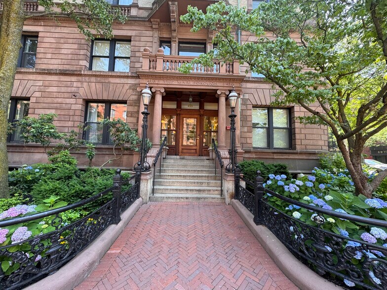 Primary Photo - 416 Marlborough St