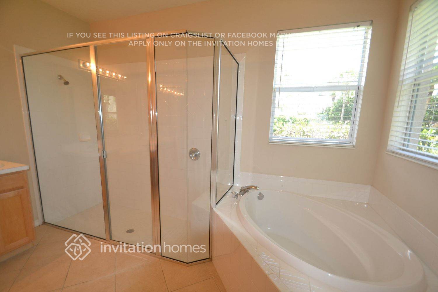 Building Photo - 8819 Haven Harbour Way