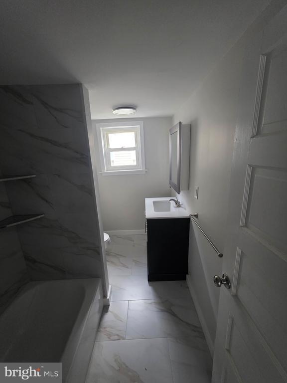 Building Photo - 105 Mecray Ln