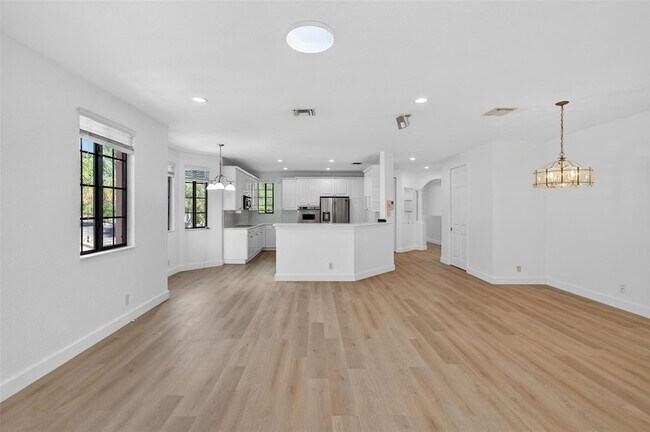 Building Photo - 2678 Center Ct Dr