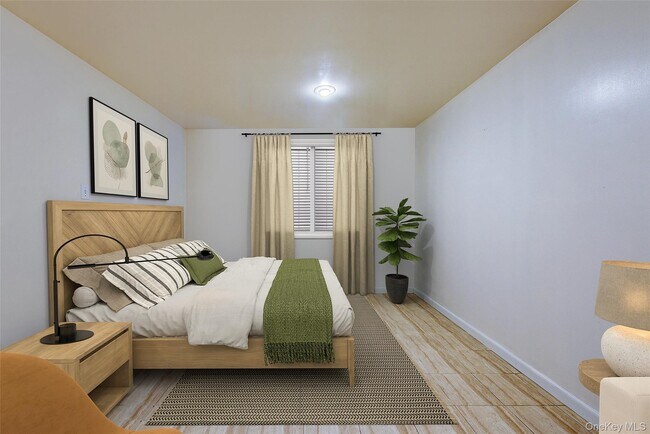 Building Photo - 25 Burns St