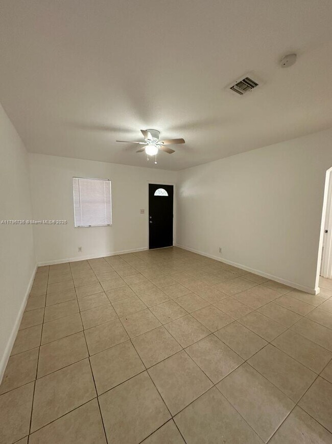 Building Photo - 2628 Fletcher Ct