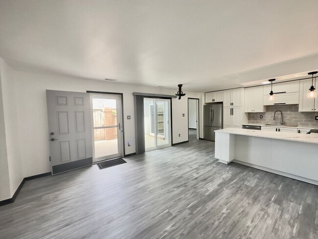 Building Photo - 403 Angler Way