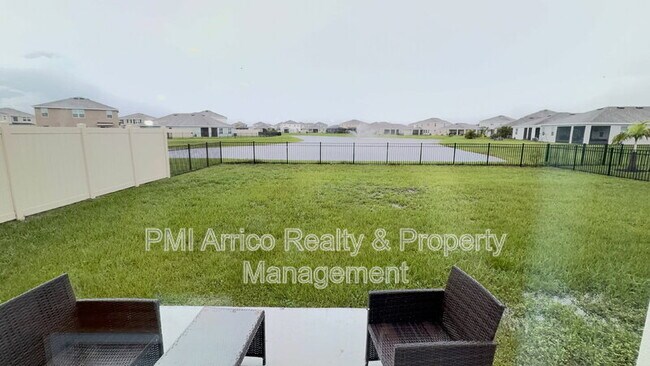 Building Photo - 10744 Chippewa Dr